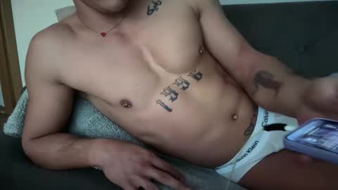 Snapshot of pretwunk chatting on December 2025 06:12:02 AM pretwunk online show from December 2025 06:12:02 AM