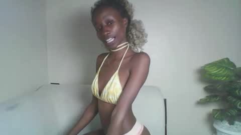 Snapshot of pretylittle11 chatting on May 2026 03:18:02 PM PRETY online show from May 2026 03:18:02 PM