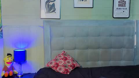 prince_arthur77 online show from February 2026 01:43:01 PM