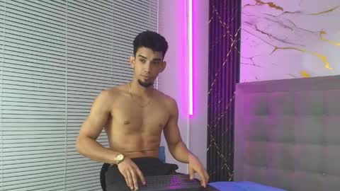 prince_arthur77 online show from May 2026 04:48:02 PM