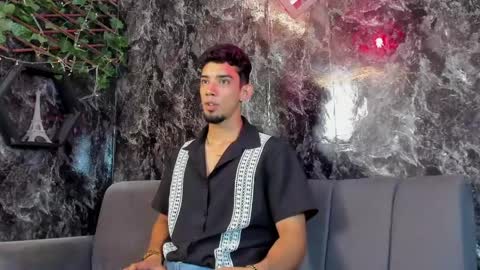 Snapshot of prince_arthur77 chatting on June 2026 01:39:01 PM prince_arthur77 online show from June 2026 01:39:01 PM