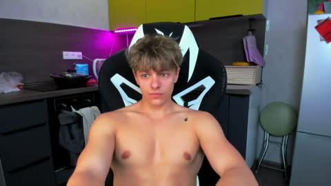Snapshot of prince_nik chatting on June 2026 10:20:01 AM prince online show from June 2026 10:20:01 AM
