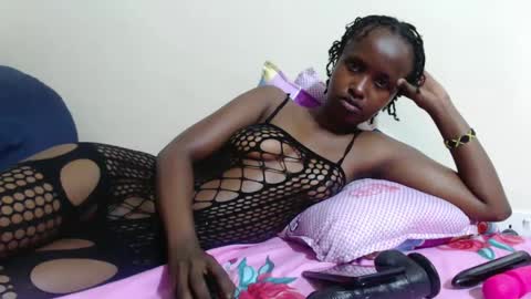 Snapshot of princeslov1 chatting on October 2025 08:03:01 AM Shan online show from October 2025 08:03:01 AM