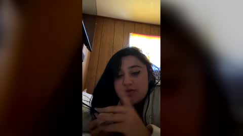 Snapshot of princess_bubble_cum chatting on April 2026 02:28:01 PM Princess online show from April 2026 02:28:01 PM