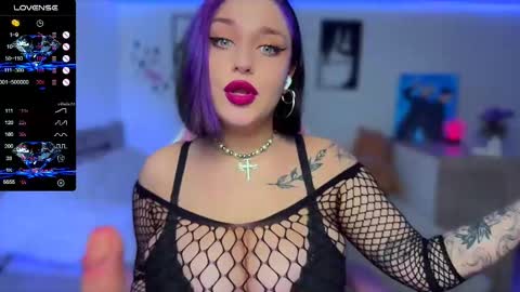 Lina online show from February 2025 08:47:02 PM