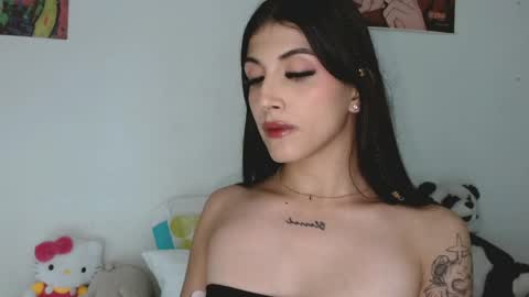 Sophie online show from April 2026 02:04:02 AM