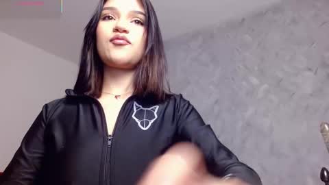 Snapshot of princess_roxxi chatting on February 2026 08:40:02 AM Roxxi online show from February 2026 08:40:02 AM