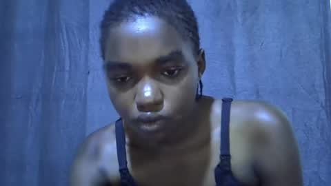 princess_scovia online show from November 2025 01:38:01 AM