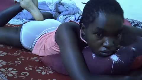 Snapshot of princess_scovia chatting on May 2026 01:55:01 AM princess_scovia online show from May 2026 01:55:01 AM