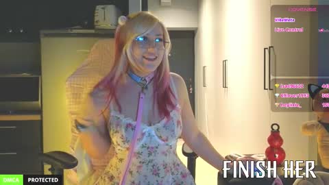 Yo Im Sofiee online show from March 2026 11:50:01 PM