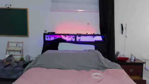 Snapshot of princessavavictoria chatting on June 2026 01:52:02 AM Princessavavictoria online show from June 2026 01:52:02 AM