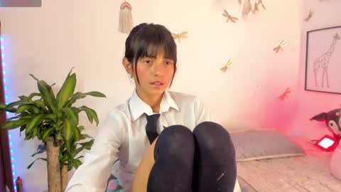 princessluna_14 online show from April 2026 08:47:01 PM