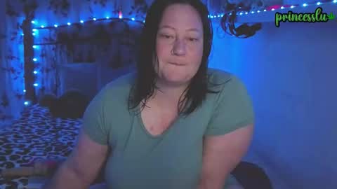 Lux Alot Luxi online show from September 2025 07:08:02 PM