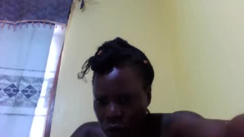 Snapshot of princessmiles2 chatting on June 2026 12:30:01 PM phelly online show from June 2026 12:30:01 PM