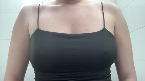 Snapshot of princesss99495055 chatting on March 2025 12:37:01 PM PureLust Couple online show from March 2025 12:37:01 PM