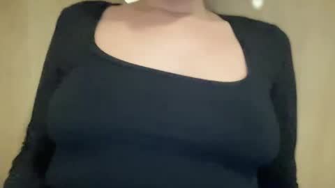 Snapshot of princesss99495055 chatting on September 2025 07:08:02 PM PureLust Couple online show from September 2025 07:08:02 PM