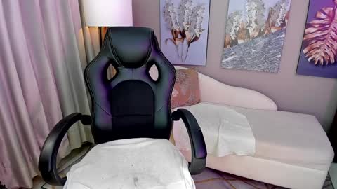 Priya Rose online show from February 2025 06:19:01 PM