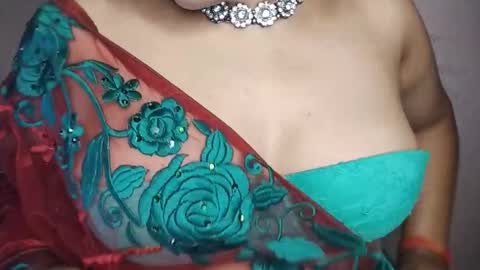 priyu_ online show from November 2025 02:38:01 PM