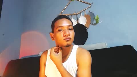 Snapshot of prometo23cm chatting on May 2026 12:14:02 PM Grande y Gruesa online show from May 2026 12:14:02 PM