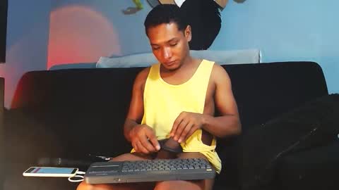 Snapshot of prometo23cm chatting on May 2026 07:15:02 AM Grande y Gruesa online show from May 2026 07:15:02 AM