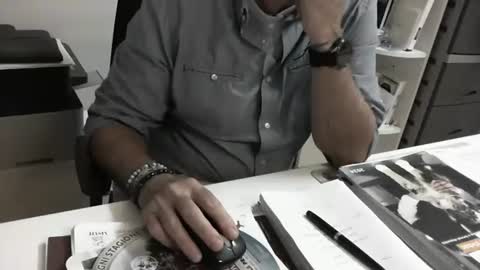 mature hairy guy online show from September 2025 03:24:01 PM