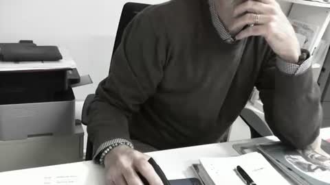Snapshot of proplan chatting on April 2026 04:08:01 PM mature hairy guy online show from April 2026 04:08:01 PM