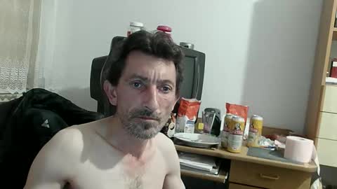 Mariusz online show from December 2025 09:55:02 PM