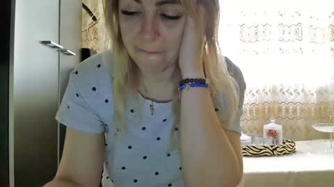 Snapshot of pryncess_sweety chatting on April 2026 09:34:02 AM Pryncess sweety online show from April 2026 09:34:02 AM