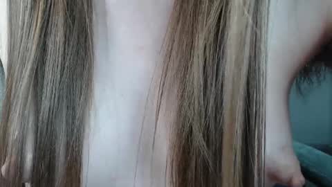 Snapshot of psychegirl chatting on February 2025 07:54:02 PM psychegirl online show from February 2025 07:54:02 PM