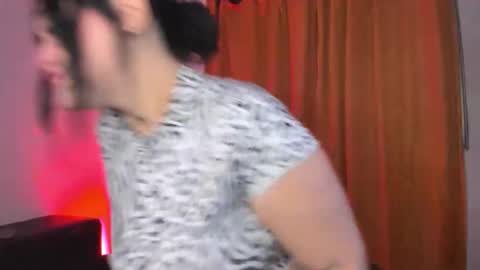 Snapshot of puca_and_garu chatting on February 2026 04:19:02 AM puca_and_garu online show from February 2026 04:19:02 AM