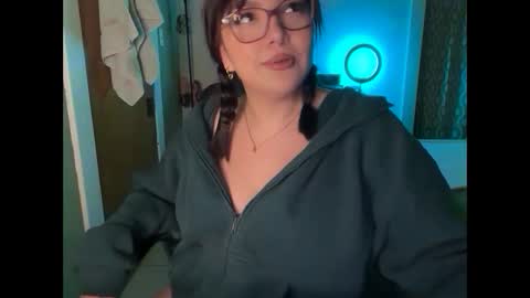 Pumpkin bunny online show from October 2025 12:13:01 AM