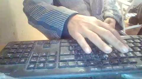 Snapshot of pup_y chatting on February 2026 08:24:02 AM pup_y online show from February 2026 08:24:02 AM