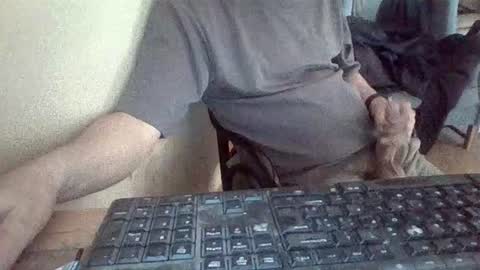 Snapshot of pup_y chatting on February 2026 02:57:01 PM pup_y online show from February 2026 02:57:01 PM