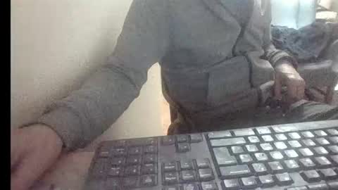 Snapshot of pup_y chatting on February 2026 07:04:02 PM pup_y online show from February 2026 07:04:02 PM