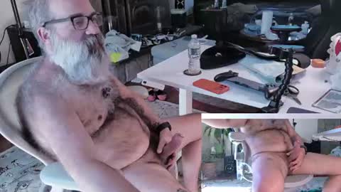 Snapshot of pupnpapa chatting on June 2026 02:27:02 PM Pup And Papa bear online show from June 2026 02:27:02 PM