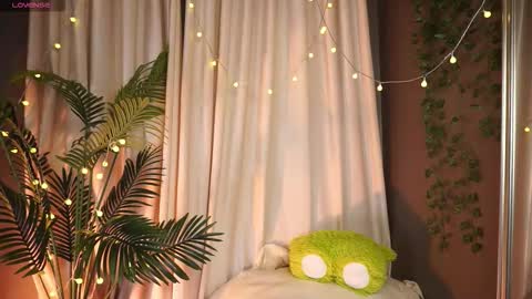 constant schedule Wednesday  Friday  Saturday  Sunday  The Rosemarie online show from September 2025 05:40:01 AM