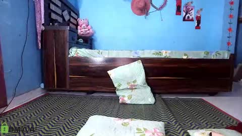 Snapshot of pureannuals chatting on January 2025 05:54:02 AM Pureannuals online show from January 2025 05:54:02 AM