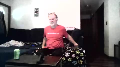 Mark online show from October 2025 06:05:01 PM