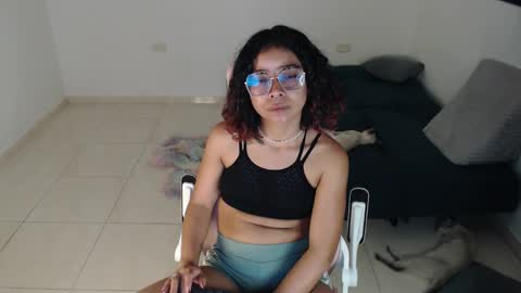 Snapshot of putakusan chatting on December 2024 06:30:02 AM Izumi online show from December 2024 06:30:02 AM