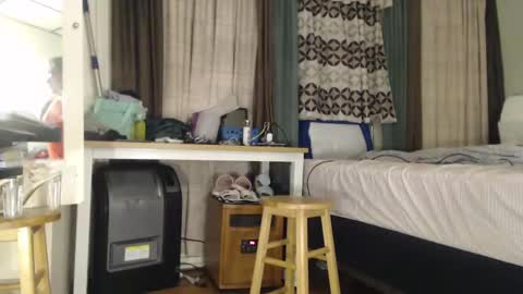 Snapshot of putiputi4u chatting on December 2024 03:42:01 AM putiputi4u online show from December 2024 03:42:01 AM