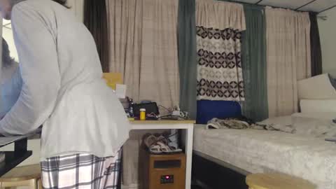 Snapshot of putiputi4u chatting on January 2025 01:15:01 AM putiputi4u online show from January 2025 01:15:01 AM