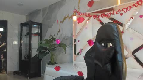 Qetsyah online show from February 2026 01:19:01 PM