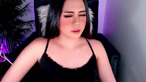 Snapshot of qt_luna18 chatting on December 2024 12:49:02 PM qt_luna18 online show from December 2024 12:49:02 PM