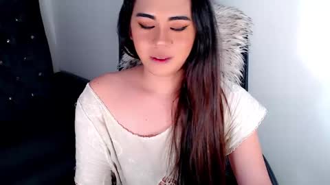 Snapshot of qt_luna18 chatting on December 2024 02:28:01 PM qt_luna18 online show from December 2024 02:28:01 PM