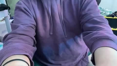 qualitative online show from January 2026 12:57:01 AM