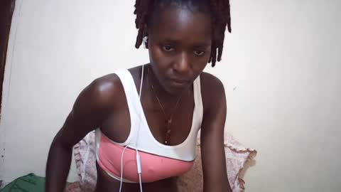 Snapshot of queen_0012 chatting on July 2026 11:17:02 AM asher online show from July 2026 11:17:02 AM