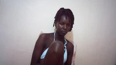 Snapshot of queen_0012 chatting on July 2026 12:04:02 PM asher online show from July 2026 12:04:02 PM