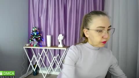 Snapshot of queen_a_n_i chatting on December 2024 05:59:02 AM A N I  Ill be here on December 1st online show from December 2024 05:59:02 AM