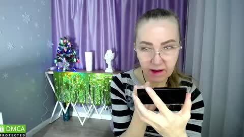 Snapshot of queen_a_n_i chatting on December 2024 09:51:01 AM A N I  Ill be here on December 1st online show from December 2024 09:51:01 AM