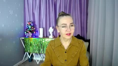 Snapshot of queen_a_n_i chatting on January 2025 01:19:01 PM A N I  Ill be here on December 1st online show from January 2025 01:19:01 PM